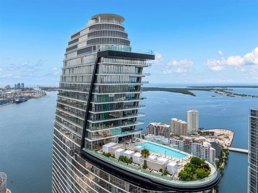Property photo for 300 Biscayne Boulevard Way, #PH5801C, Miami, FL