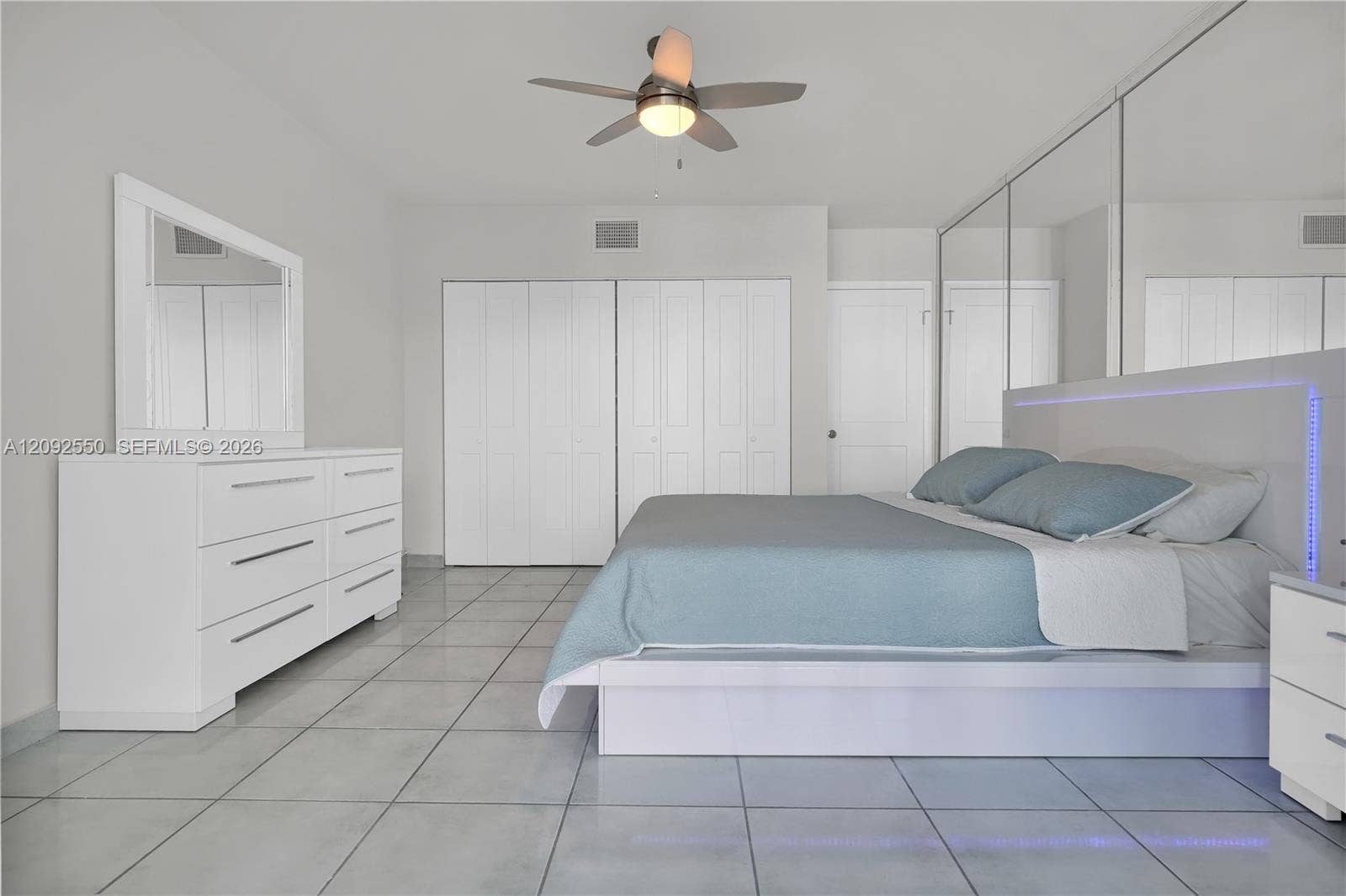 5401 E Collins Avenue, #601, Miami Beach, FL 33140 Photo 30
