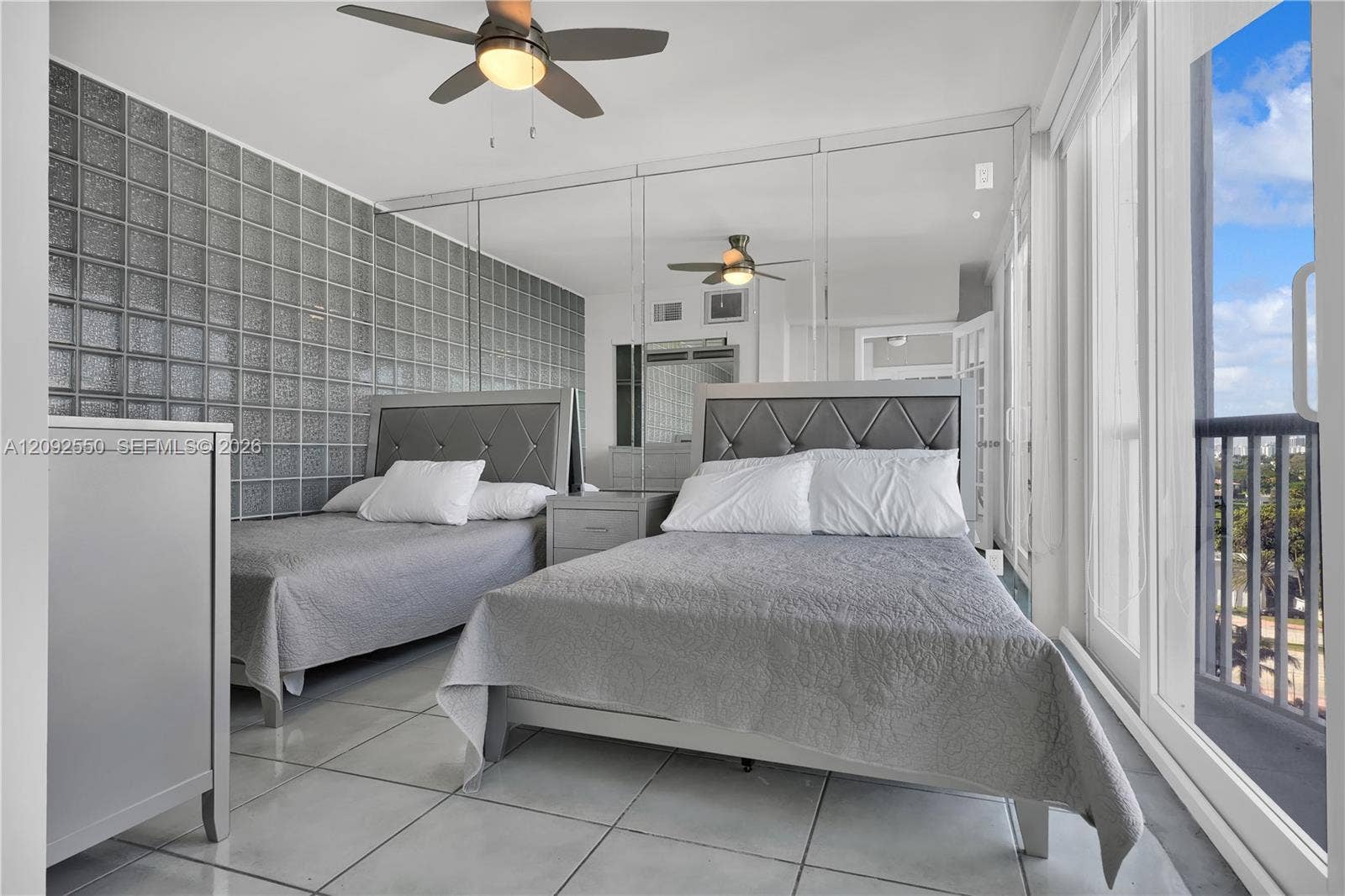5401 E Collins Avenue, #601, Miami Beach, FL 33140 Photo 32
