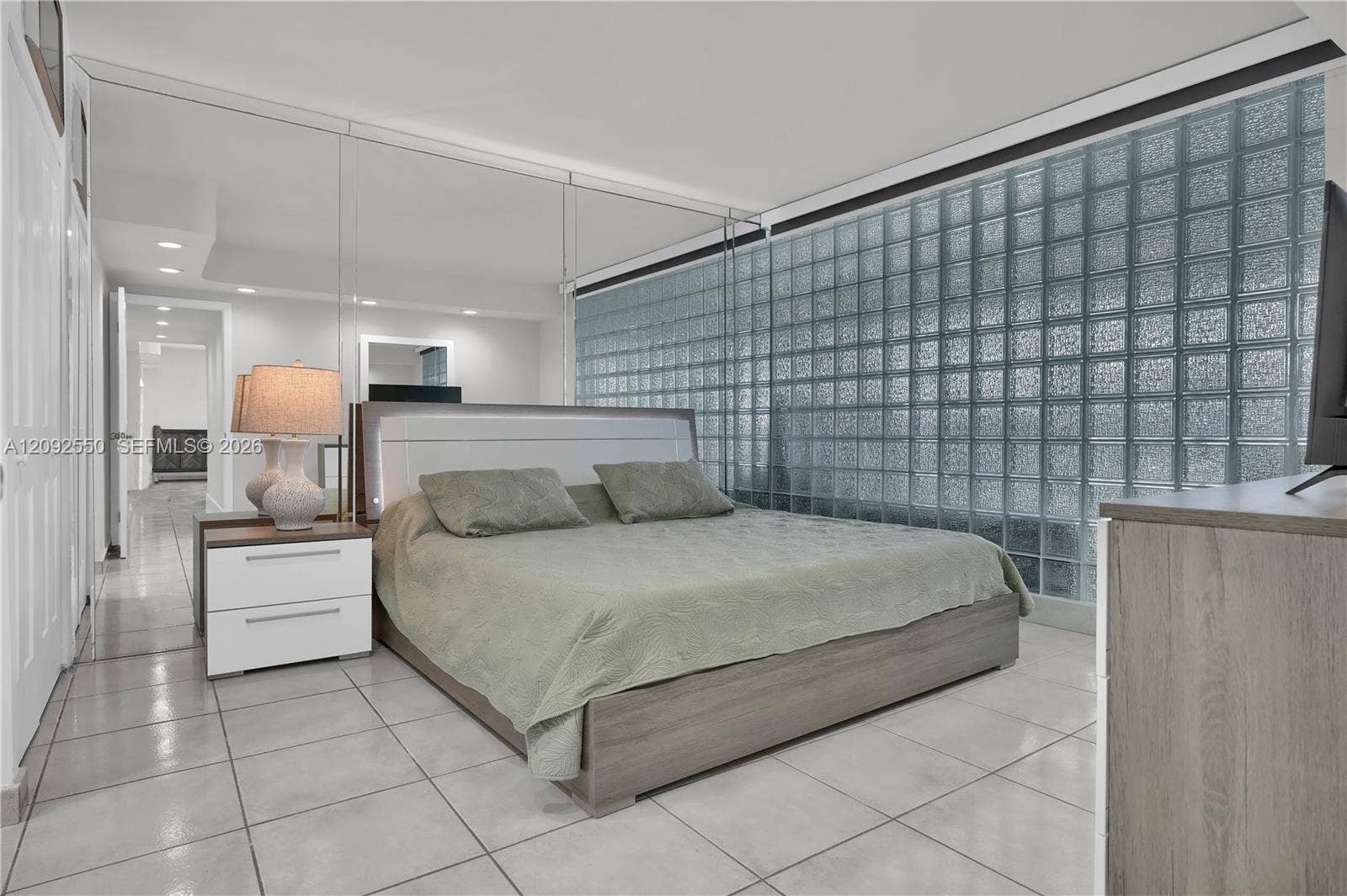 5401 E Collins Avenue, #601, Miami Beach, FL 33140 Photo 26