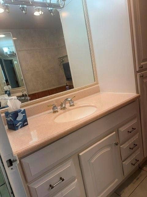 5401 E Collins Avenue, #601, Miami Beach, FL 33140 Photo 18