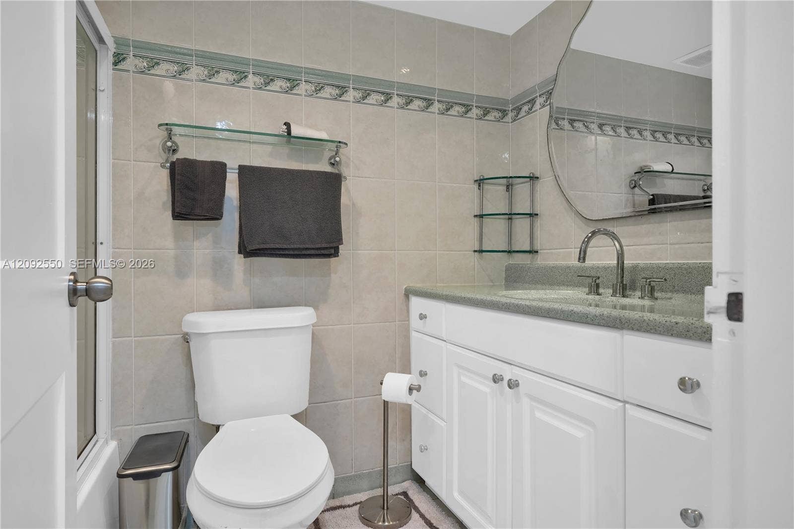 5401 E Collins Avenue, #601, Miami Beach, FL 33140 Photo 28