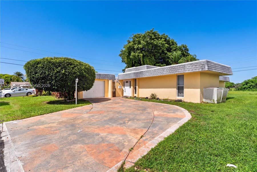 Property photo for 5405 Bayberry Lane, Tamarac, FL