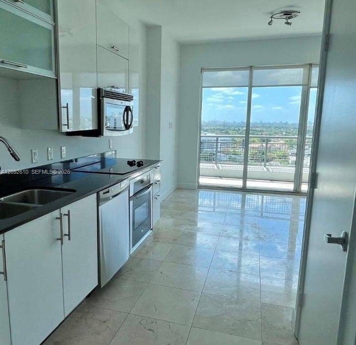 Property photo for 60 SW 13th Street, #1411, Miami, FL