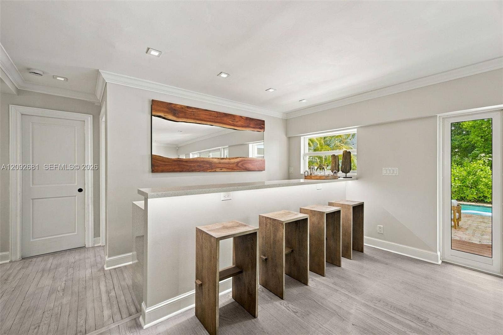108 SE 17th Avenue, Fort Lauderdale, FL 33301 Bar with Sink and Refrigerator
