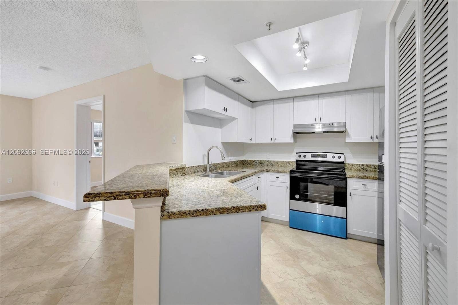 2009 SE 10th Avenue, #302, Fort Lauderdale, Fort Lauderdale, FL 33316 Photo 3