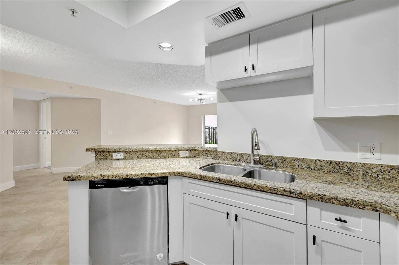 2009 SE 10th Avenue, #302, Fort Lauderdale, Fort Lauderdale, FL 33316 Photo 4