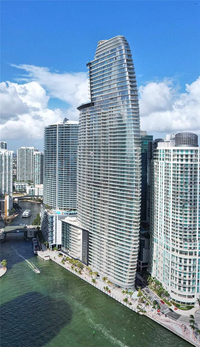 Property photo for 300 Biscayne Blvd Way, #2809, Miami, FL