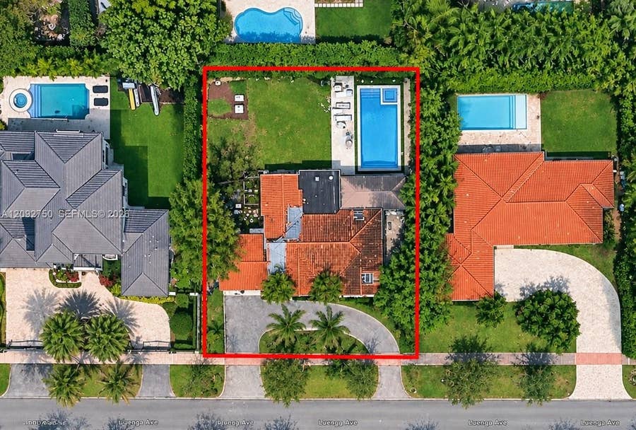Property photo for 421 Luenga Avenue, Coral Gables, FL