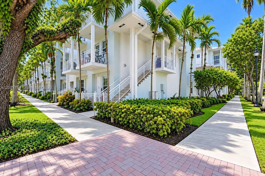 Property photo for 341 SW 13th Terrace, #341, Fort Lauderdale, FL