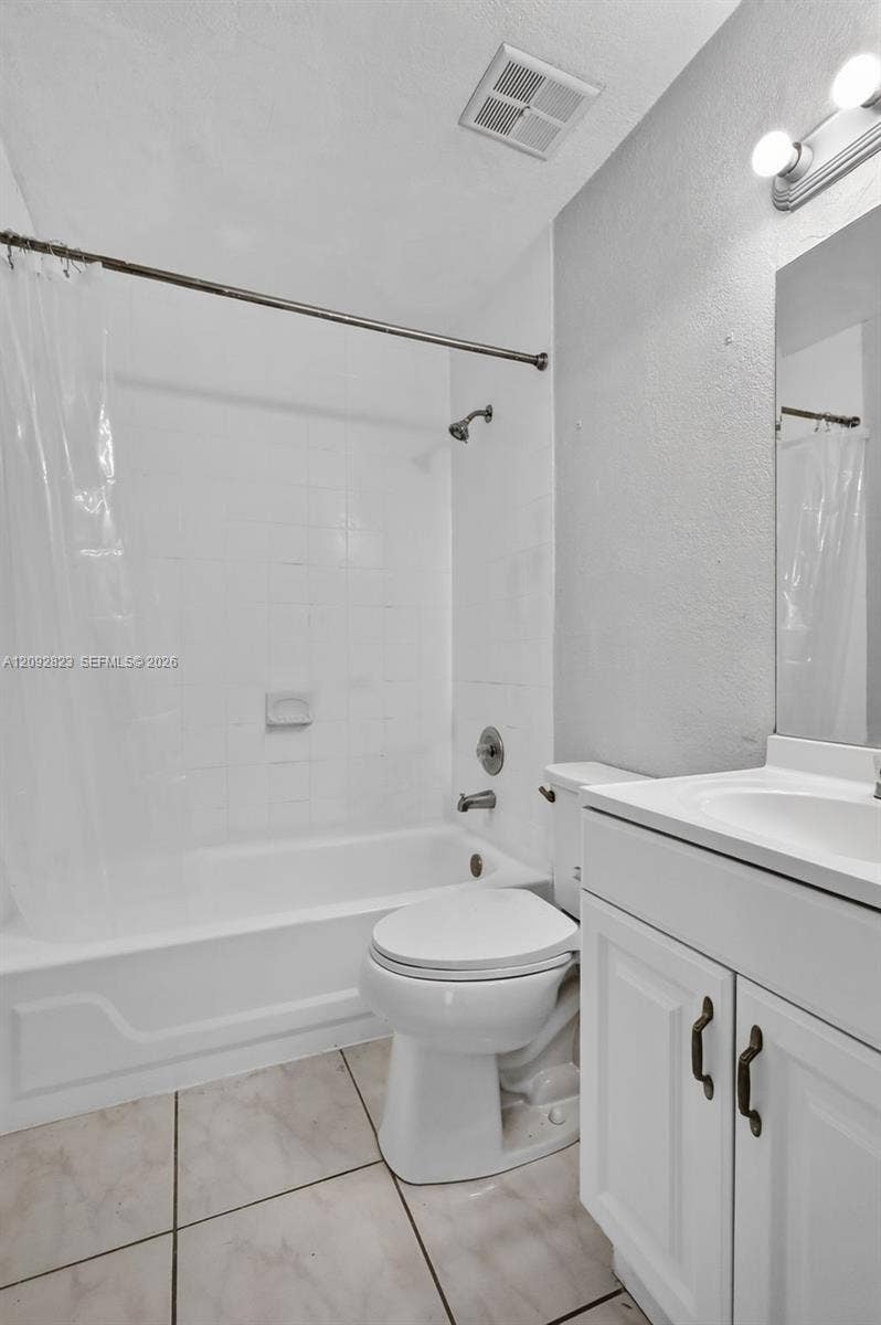 275 W 68th Street, #106, Hialeah, FL 33014 Photo 11