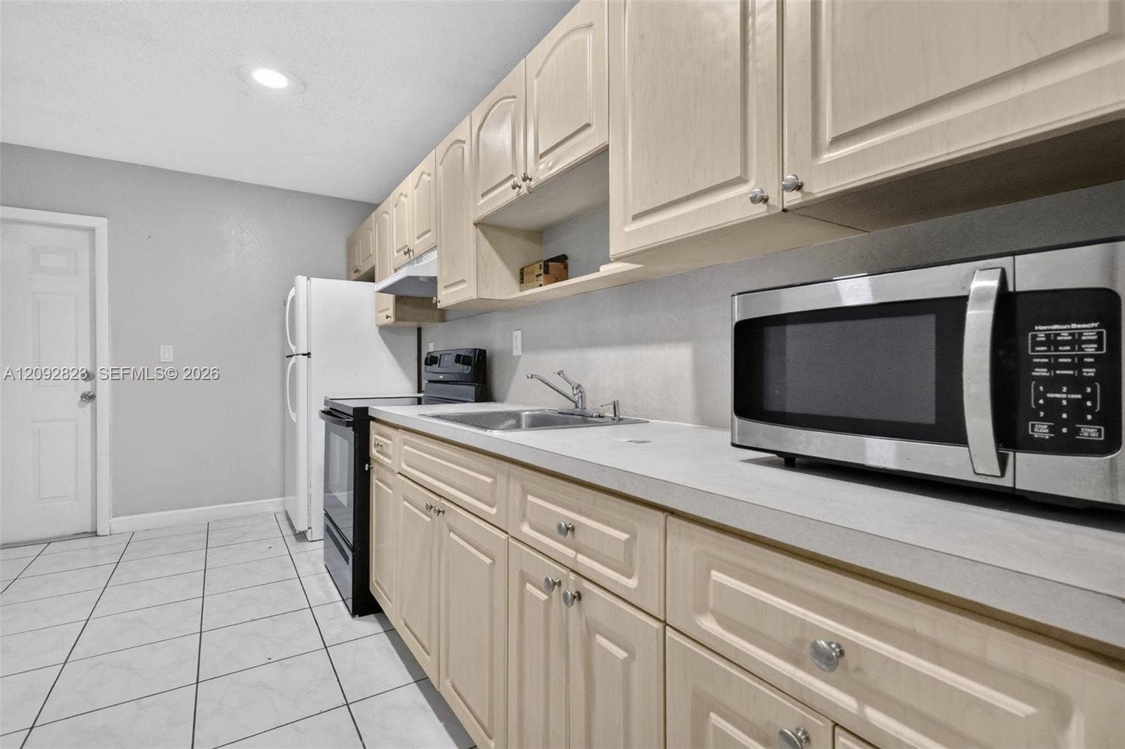 275 W 68th Street, #106, Hialeah, FL 33014 Photo 22
