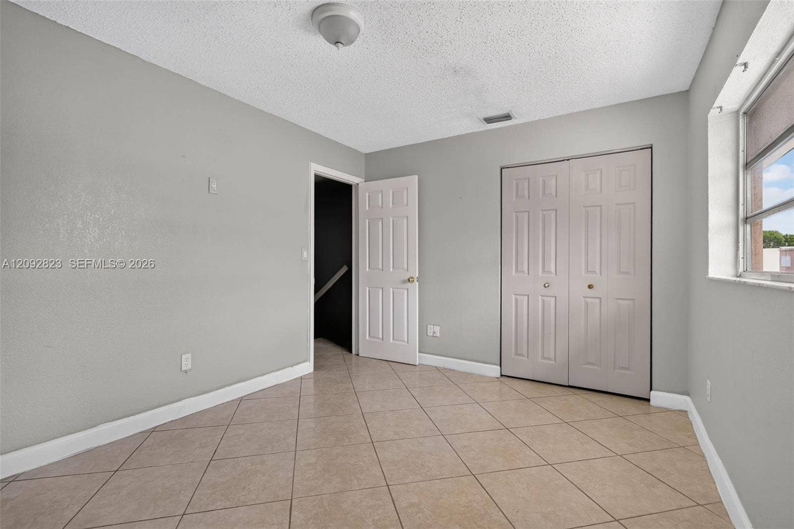 275 W 68th Street, #106, Hialeah, FL 33014 Photo 2