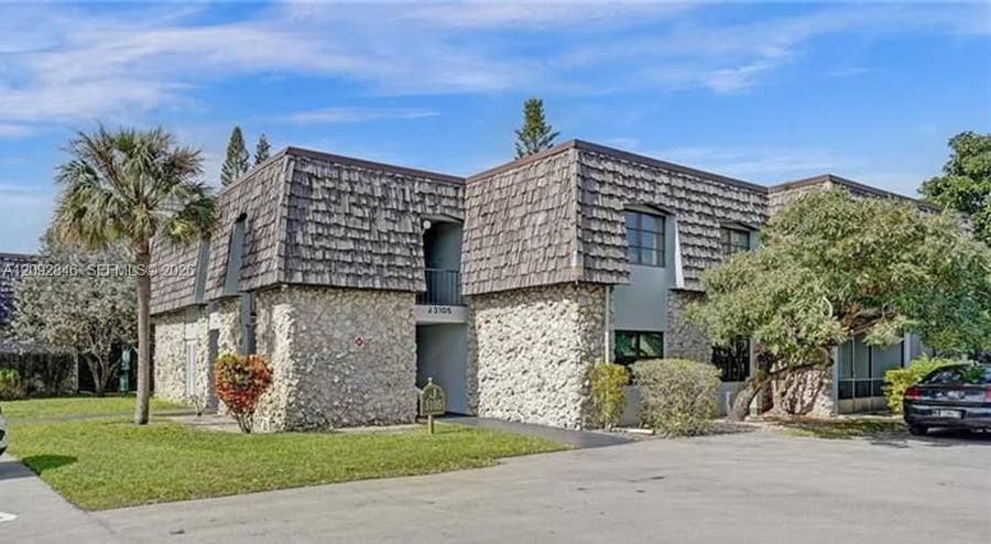 Property photo for 3105 Oakland Shores Drive, #J202, Oakland Park, FL