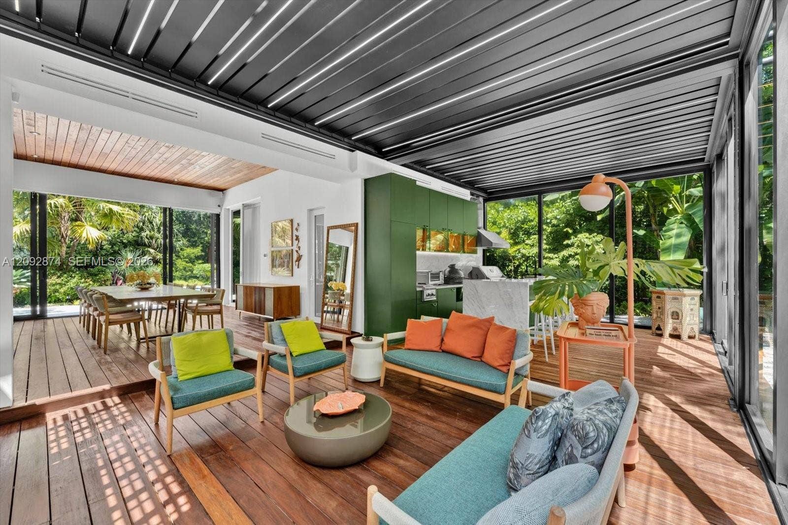 4801 SW 74th Terrace, Miami, FL 33143 Gourmet Area