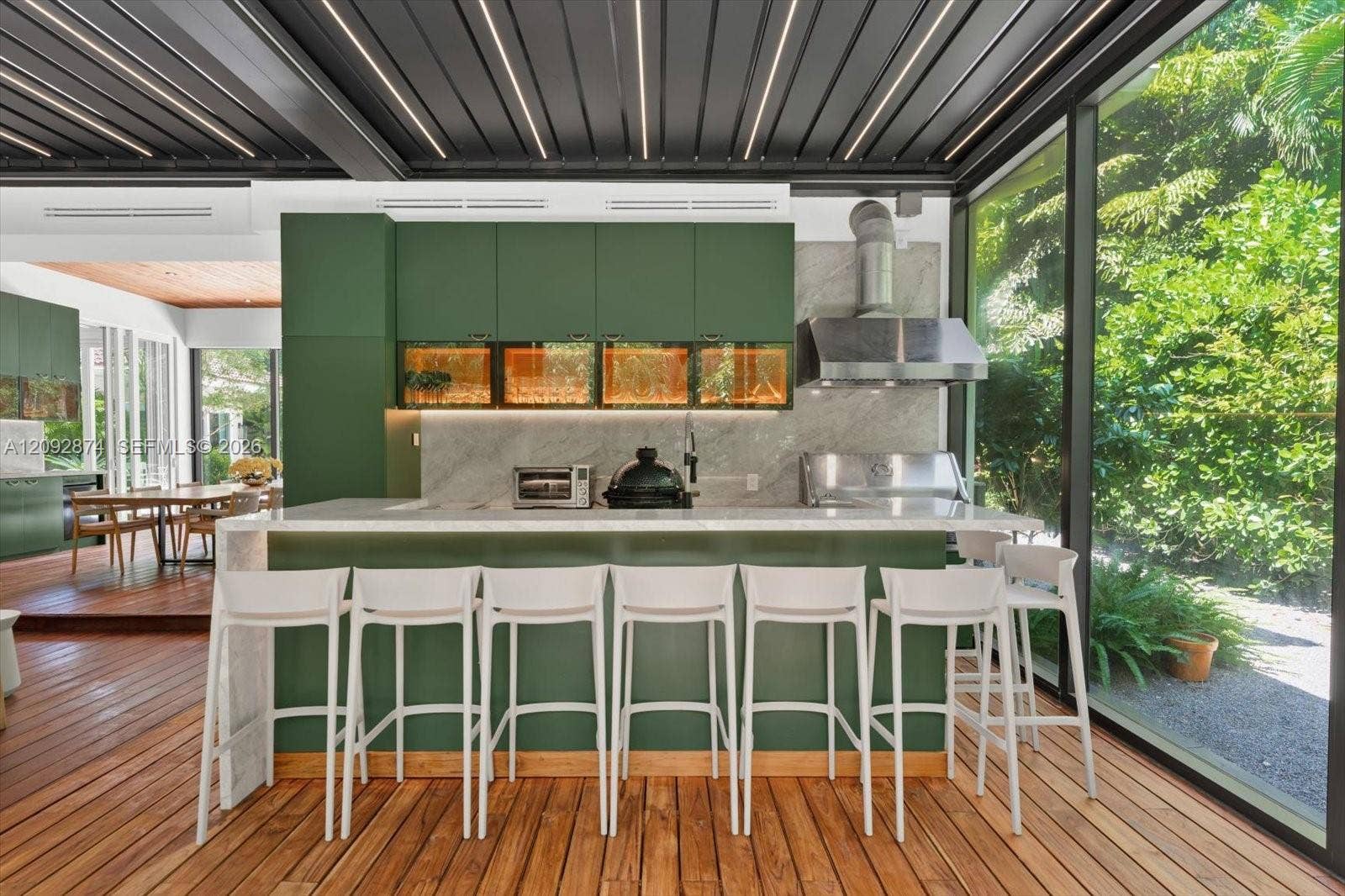 4801 SW 74th Terrace, Miami, FL 33143 Gourmet Area