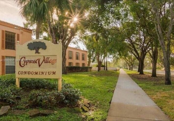 Property photo for 7204 Fairway Drive, #I21, Miami Lakes, FL
