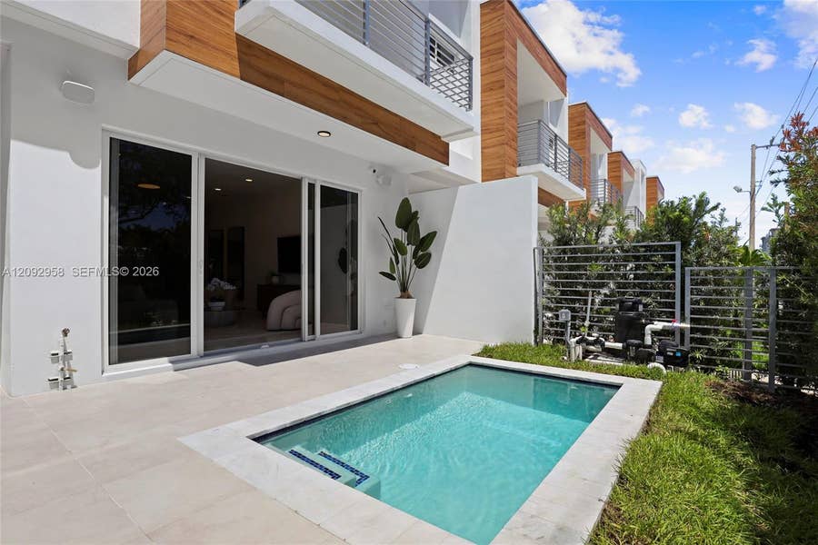 Property photo for 1805 NE 13 Street, Fort Lauderdale, FL