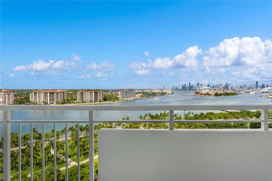 Property photo for 400 S Pointe Drive, #1805, Miami Beach, FL