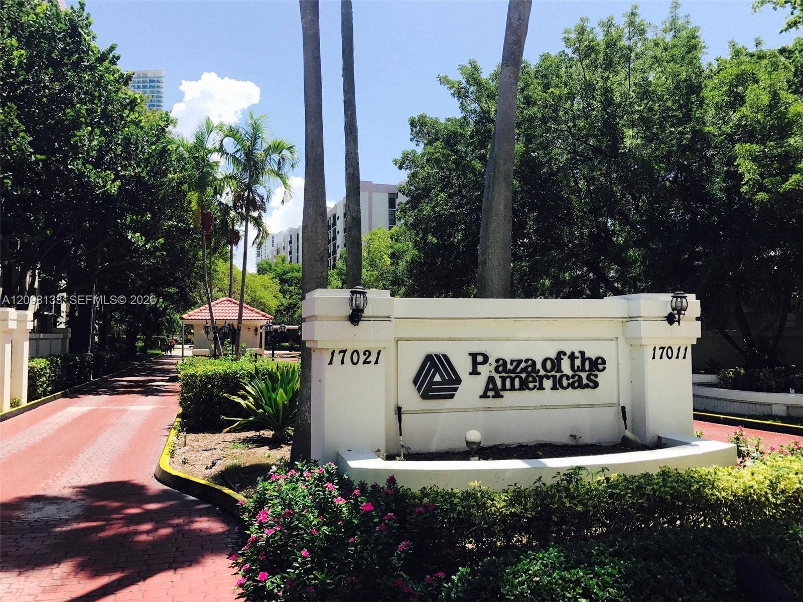 17121 N Bay Road, #720, Sunny Isles Beach, Sunny Isles Beach, FL 33160 Photo 2