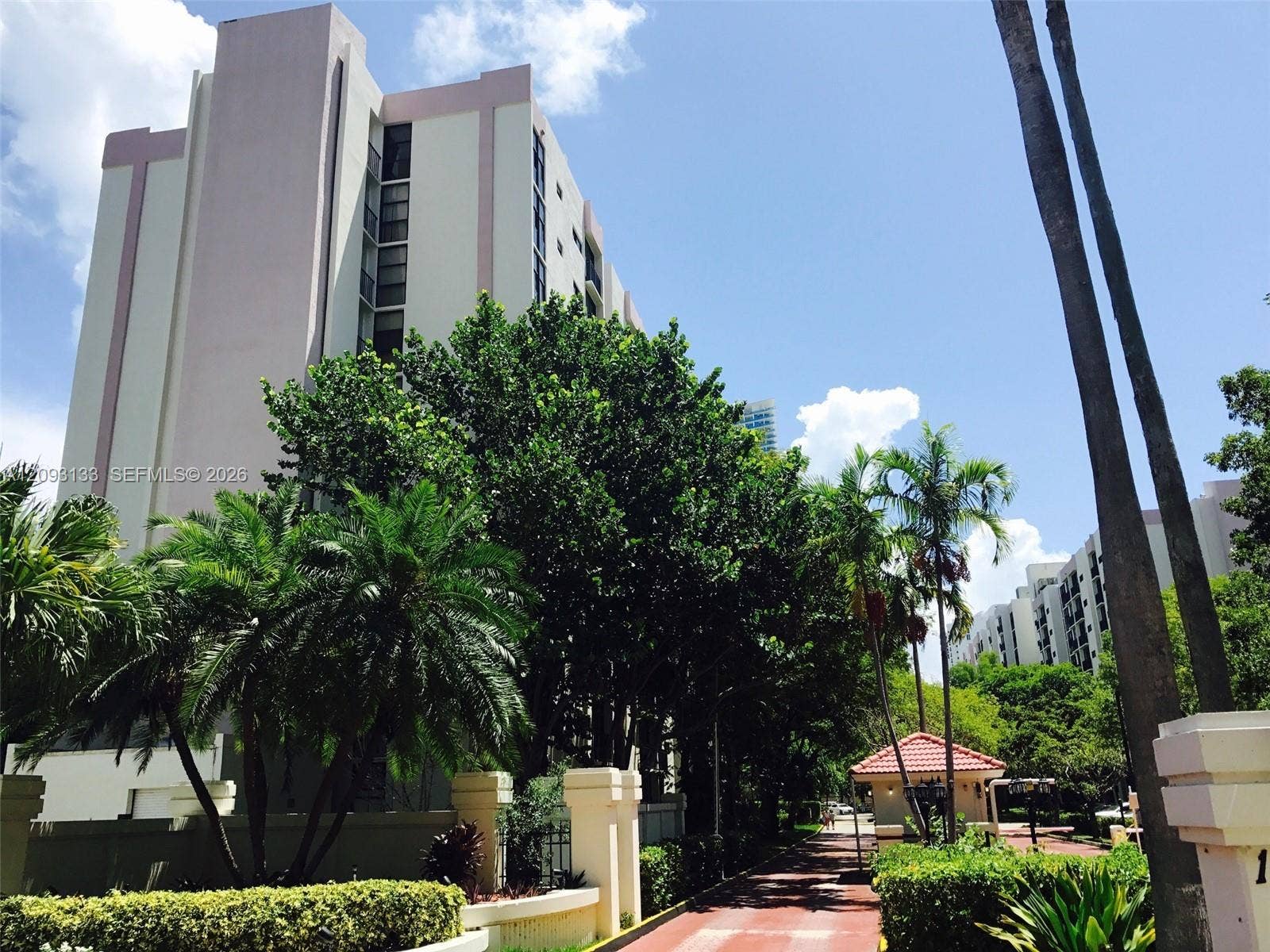 17121 N Bay Road, #720, Sunny Isles Beach, Sunny Isles Beach, FL 33160 Photo 3