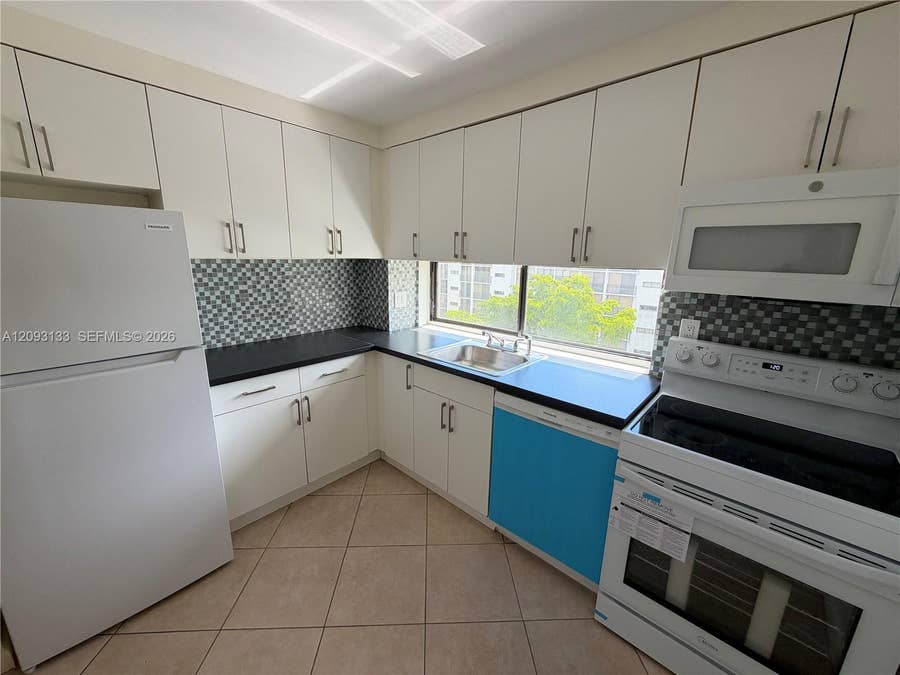 Property photo for 17121 N Bay Road, #720, Sunny Isles Beach, FL