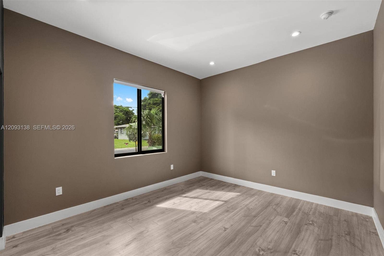 808 NW 5th Terrace, Hallandale Beach, FL 33009 Photo 13