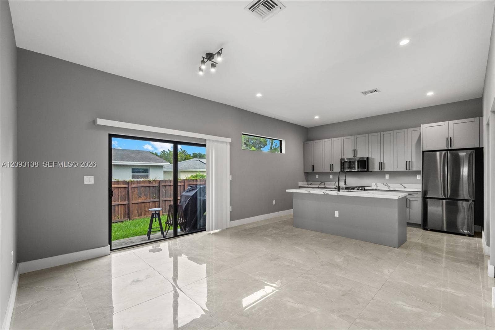 808 NW 5th Terrace, Hallandale Beach, FL 33009 Photo 9