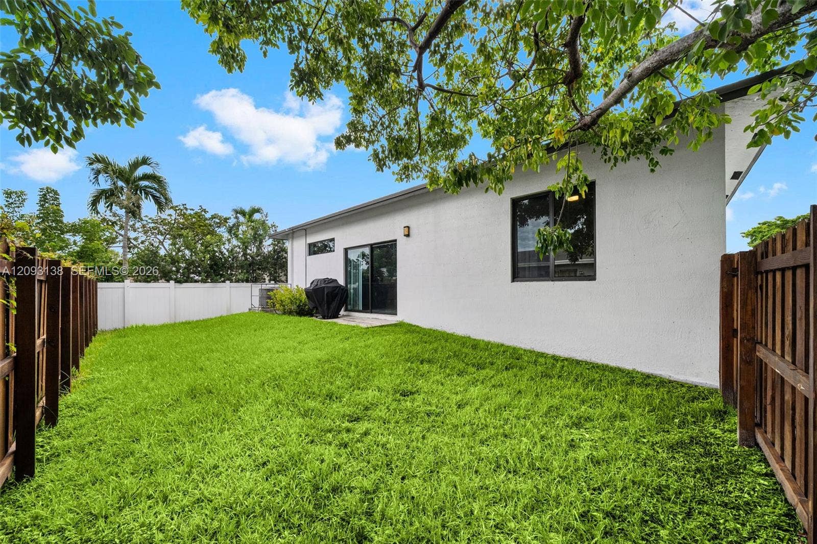 808 NW 5th Terrace, Hallandale Beach, FL 33009 Photo 25
