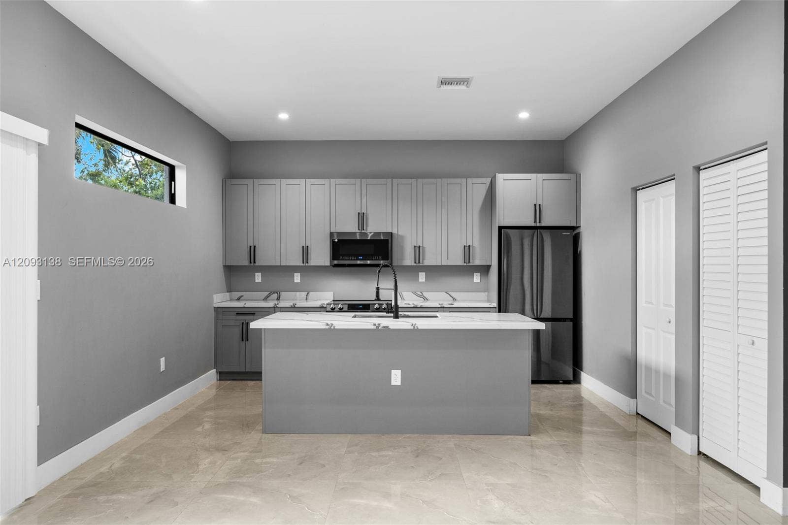 808 NW 5th Terrace, Hallandale Beach, FL 33009 Photo 10