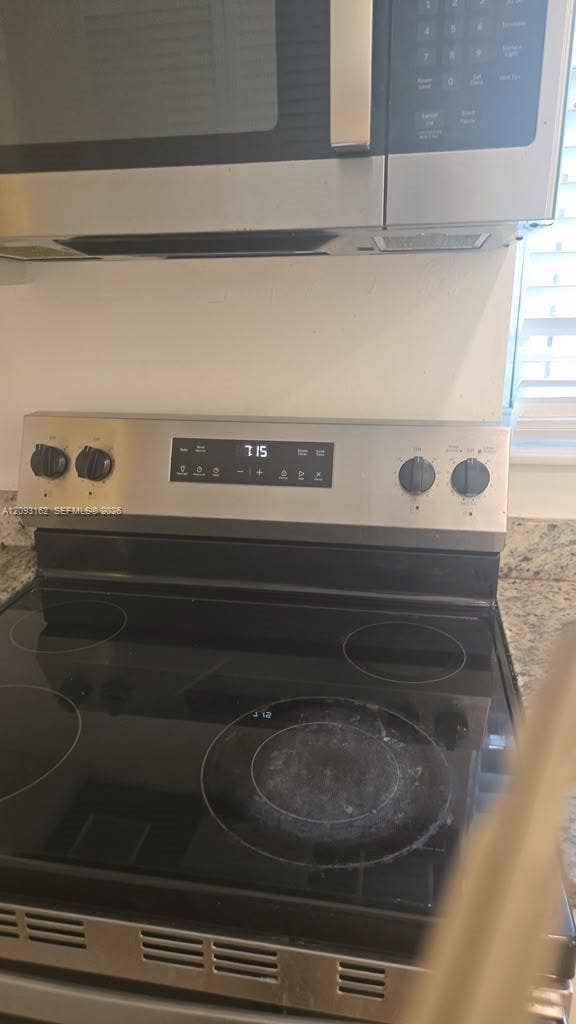 3239 NW 103rd Terrace, #304-C, Coral Springs, Coral Springs, FL 33065 Stainless steel appliances