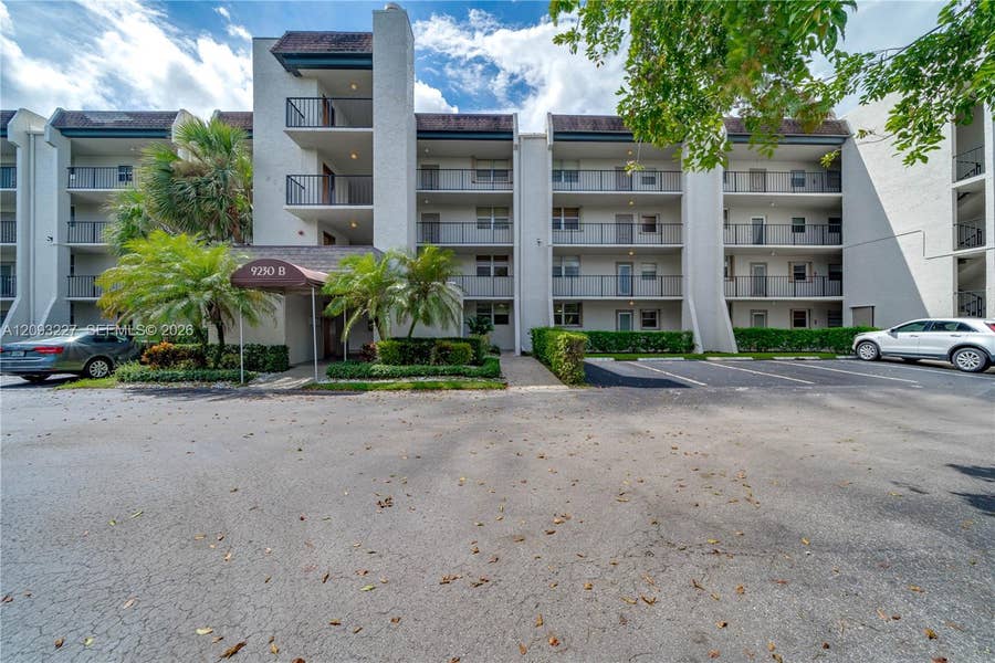 Property photo for 9230 Lagoon Place, #111, Davie, FL