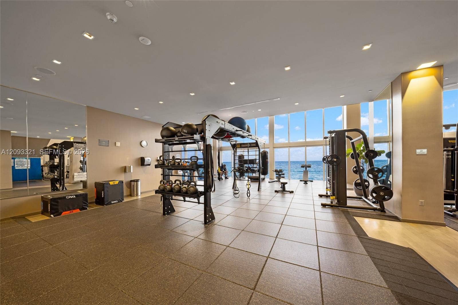 1830 S Ocean Drive, #2808, Hallandale Beach, Hallandale Beach, FL 33009 Photo 2