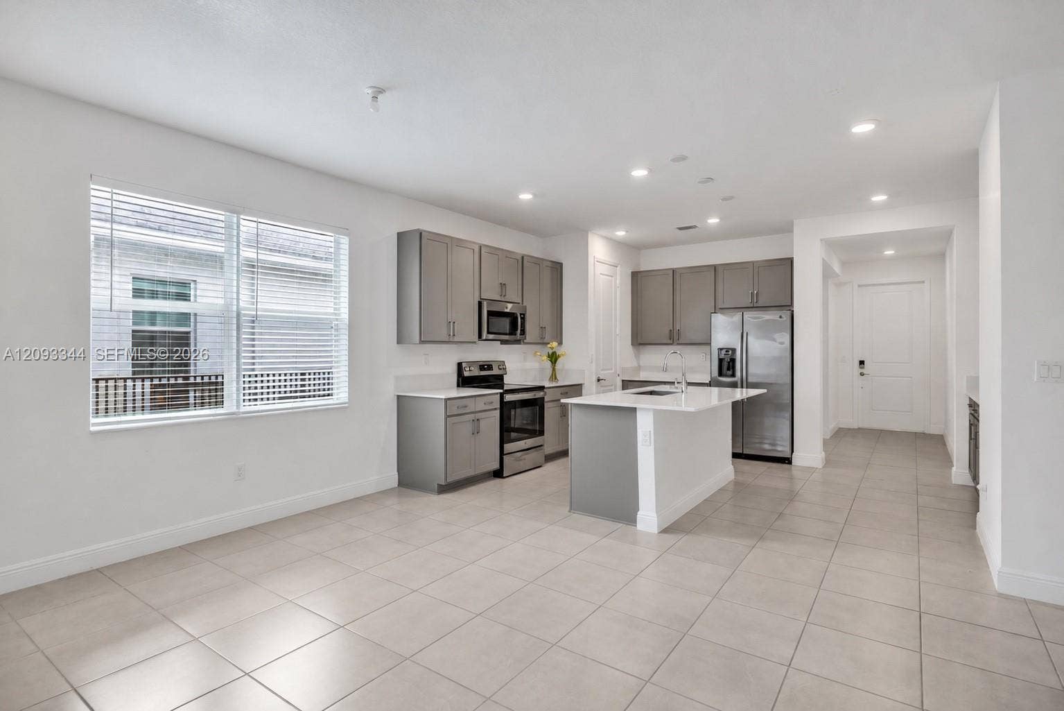 4242 Rosa Drive, Deerfield Beach, FL 33064 Photo 7