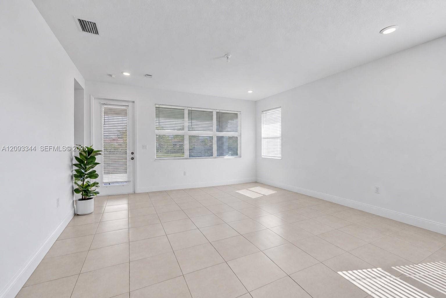 4242 Rosa Drive, Deerfield Beach, FL 33064 Photo 13