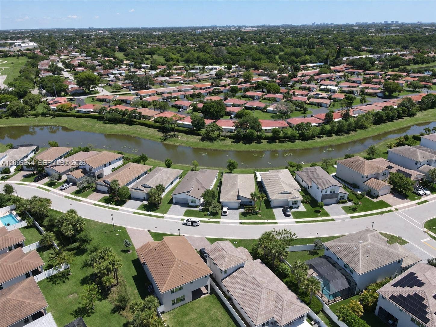 4242 Rosa Drive, Deerfield Beach, FL 33064 Photo 4