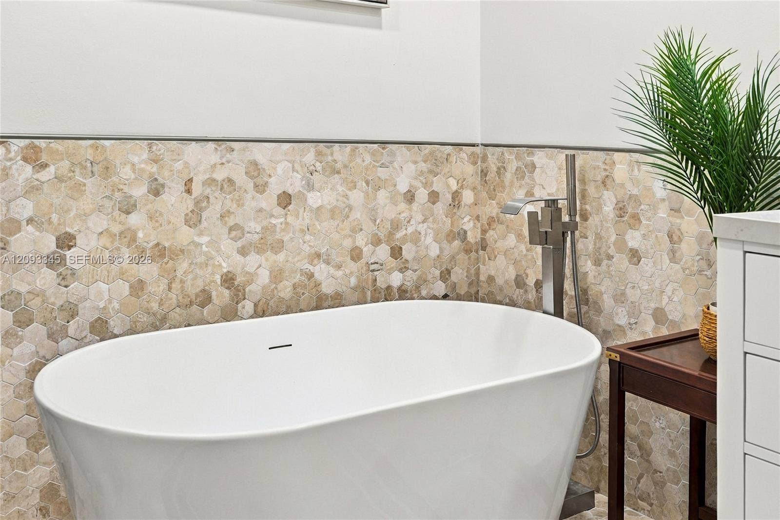 444 Glenbrook Drive, Atlantis, FL 33462 Photo 29