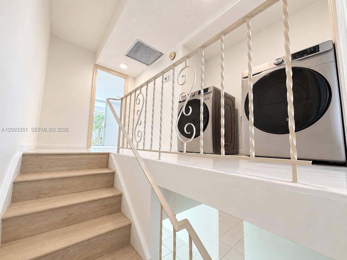 712 NE 26th Avenue, Hallandale Beach, FL 33009 Photo 28