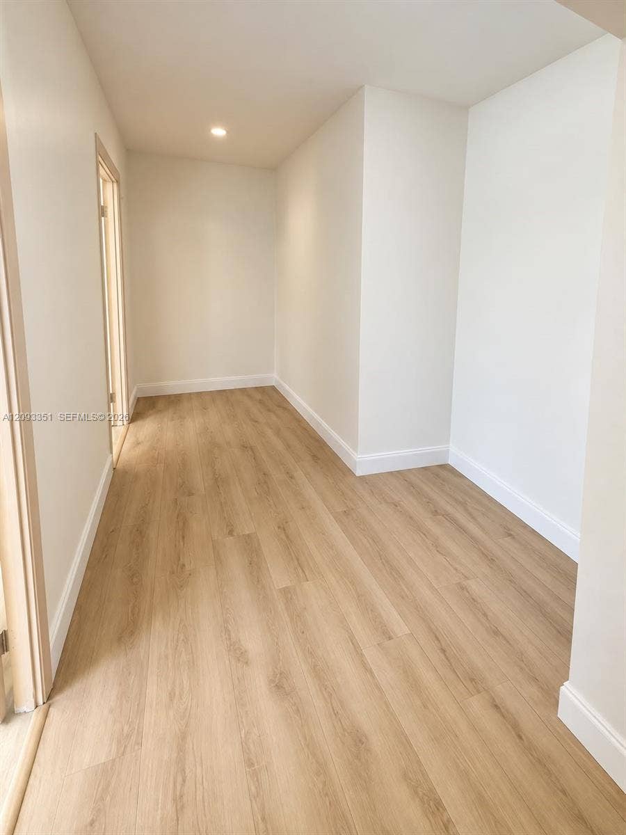 712 NE 26th Avenue, Hallandale Beach, FL 33009 second floor