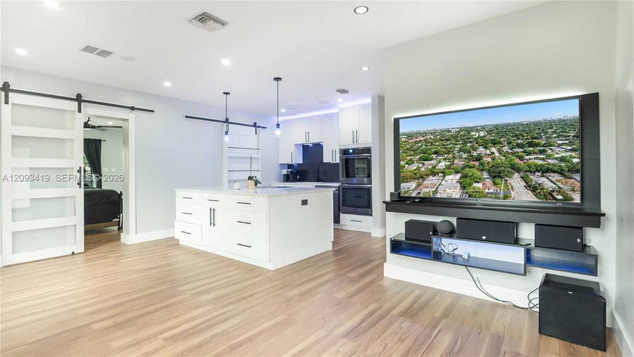 Property photo for 817 NW 17th Street, Fort Lauderdale, FL