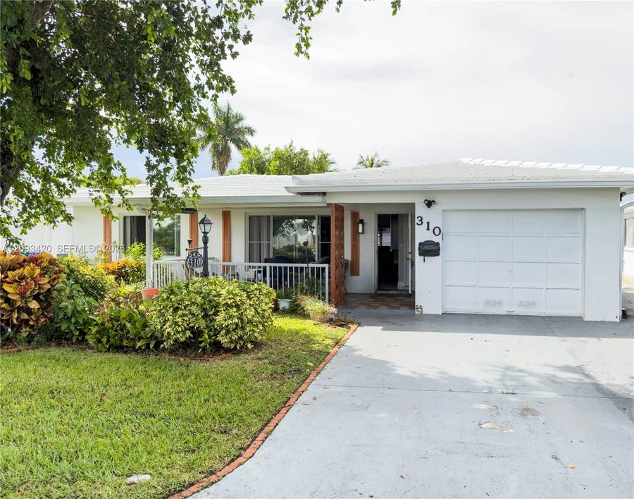 Property photo for 310 NW 25th Court, Pompano Beach, FL