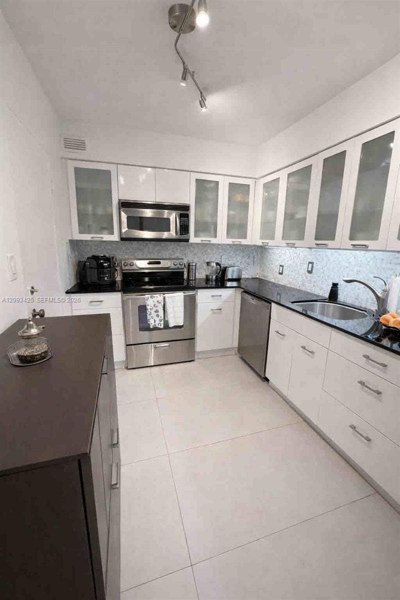 9225 Collins Avenue, #505, Surfside, Surfside, FL 33154 Photo 8