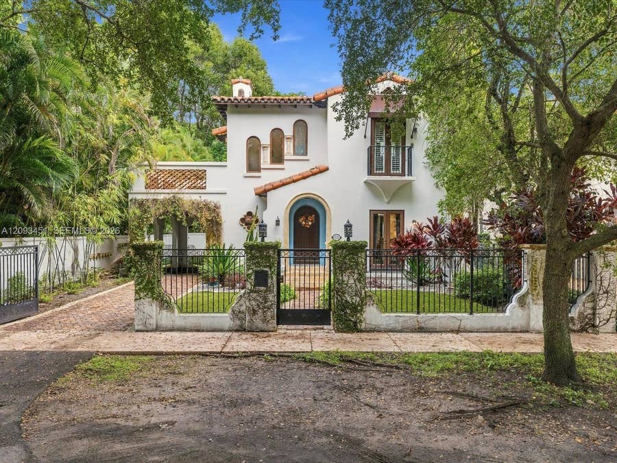 Property photo for 421 Sarto Avenue, Coral Gables, FL