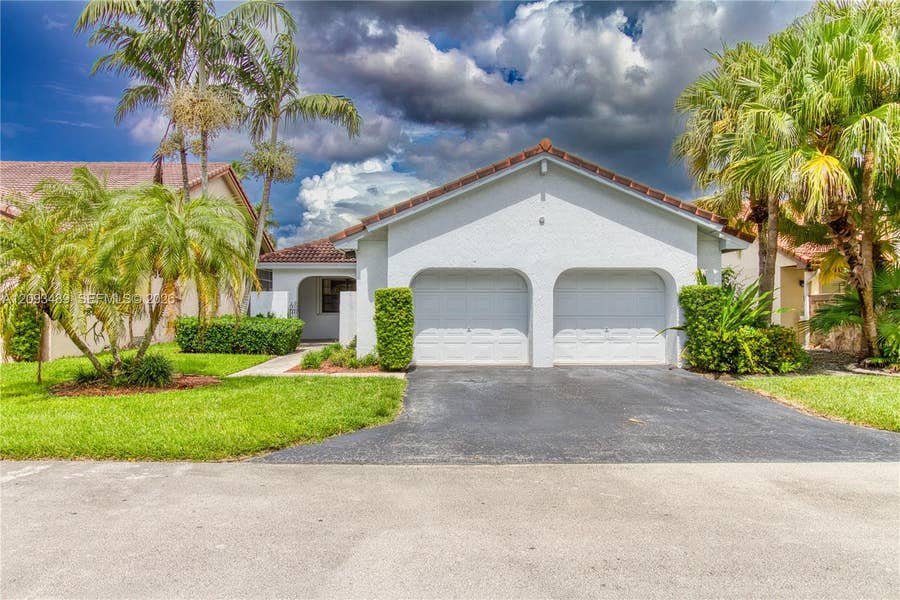 Property photo for 2156 Baton Rouge, Weston, FL
