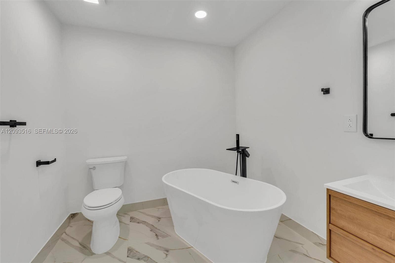 16 Gables Boulevard, Weston, FL 33326 Photo 35