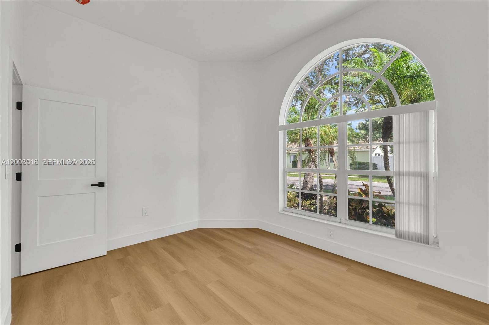 16 Gables Boulevard, Weston, FL 33326 Photo 19