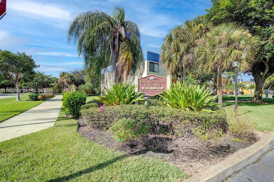 Property photo for 165 Lakeview Drive, #201, Weston, FL