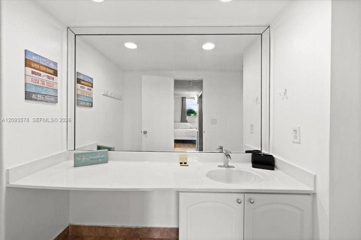 4001 S Ocean Drive, #4C, Hollywood, FL 33019 Photo 11