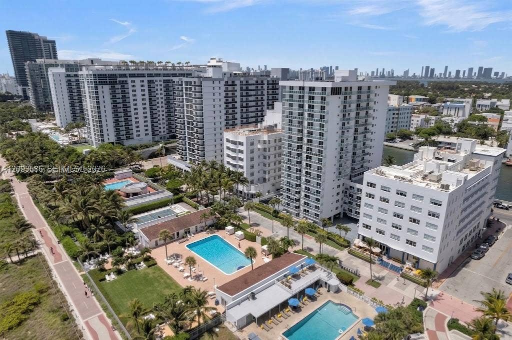 2457 Collins Avenue, #1502, Miami Beach, FL 33140 Photo 32