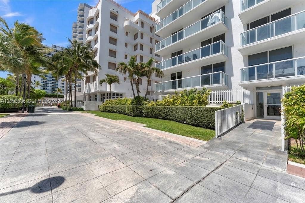 2457 Collins Avenue, #1502, Miami Beach, FL 33140 Photo 30